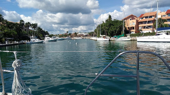 Yacht Club Playa / Yates en Playa Del Carmen