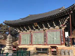Silleuksa Temple
