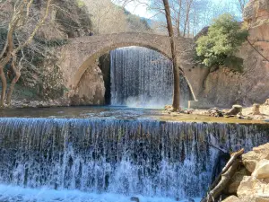 Stone bridge and waterfall of Palaiokarya