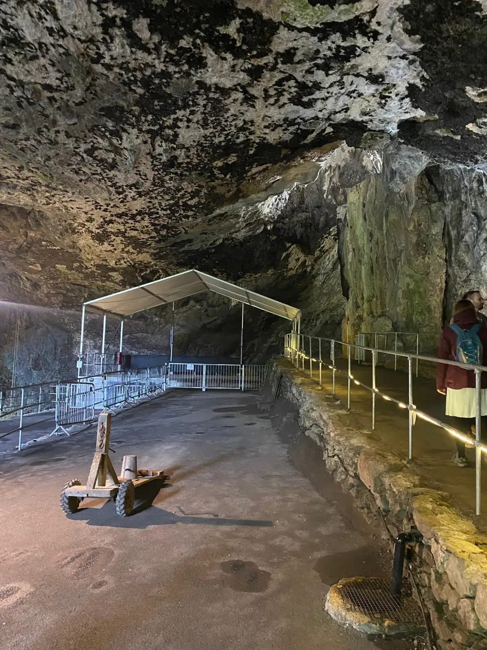 2_Peak Cavern