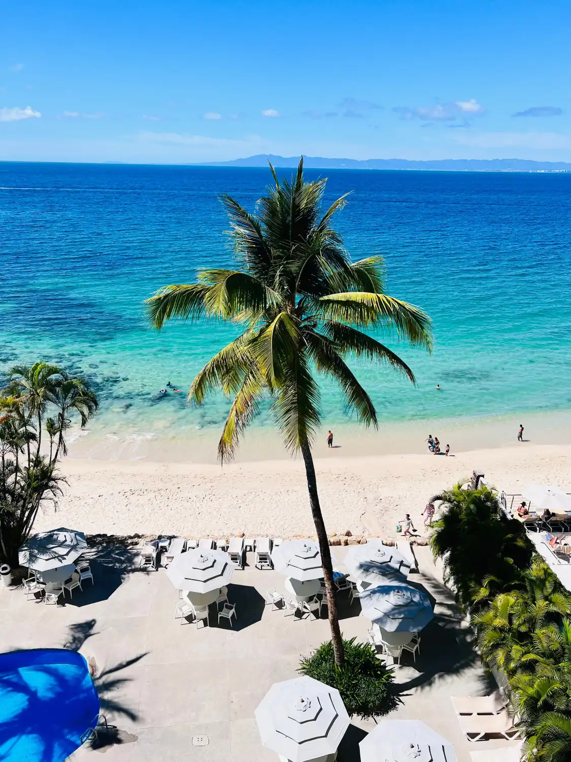 Hotels near Las Gemelas Beach