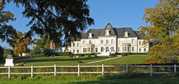 Hôtels à : Le Pian-Médoc