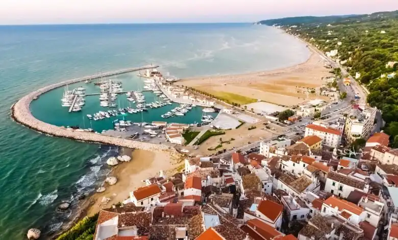 Hotels near Porto Turistico di Rodi Garganico