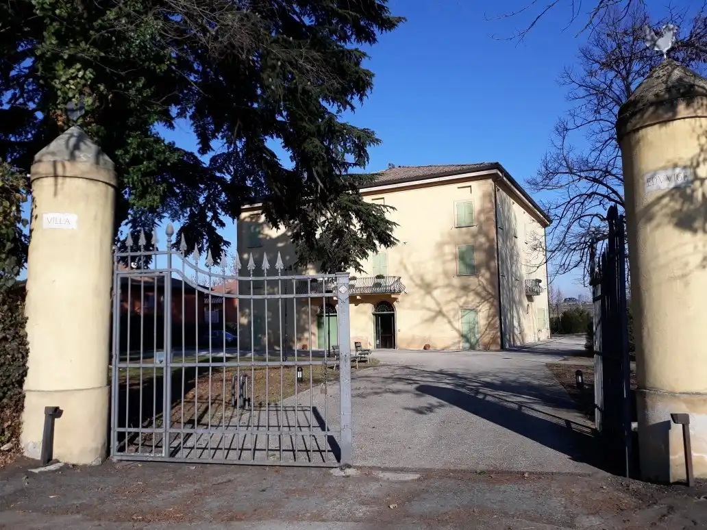 Hotels near Villa Edvige Garagnani