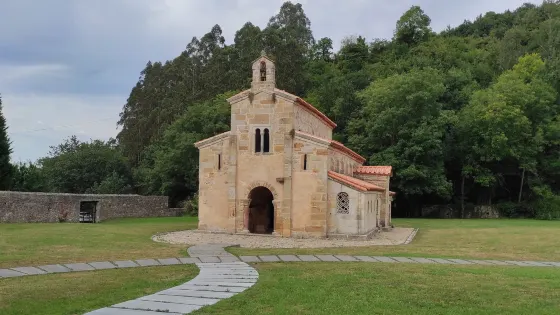 Iglesia de San Salvador de Valdedios