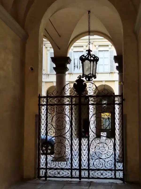 Hotel in zona Palazzo Annoni