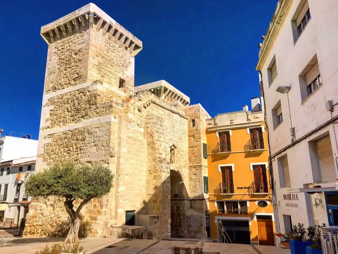 Hotels near Portal de Sant Roc