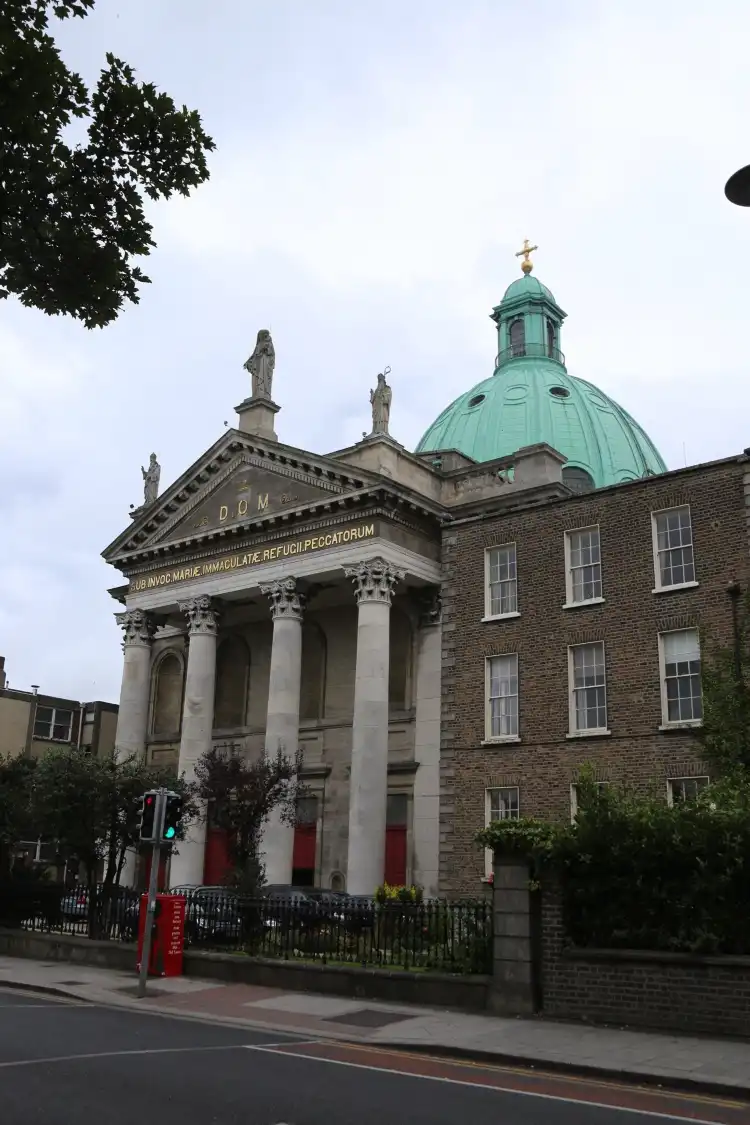 Hotels near Belgrave Square