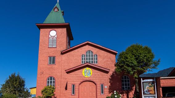 Plaza de Armas de Hornopirén