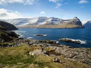 Praktfuldt udsigtspunkt, Kirkjugøta, Viðareiði, Færøerne