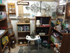 Wagon Wheel Flea Market