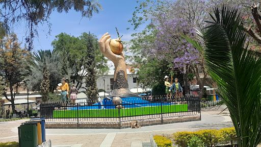 マリスカル・アンドレス・デ・サンタ・クルス公園