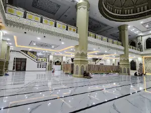 Masjid Agung Baitul Izzah Calang