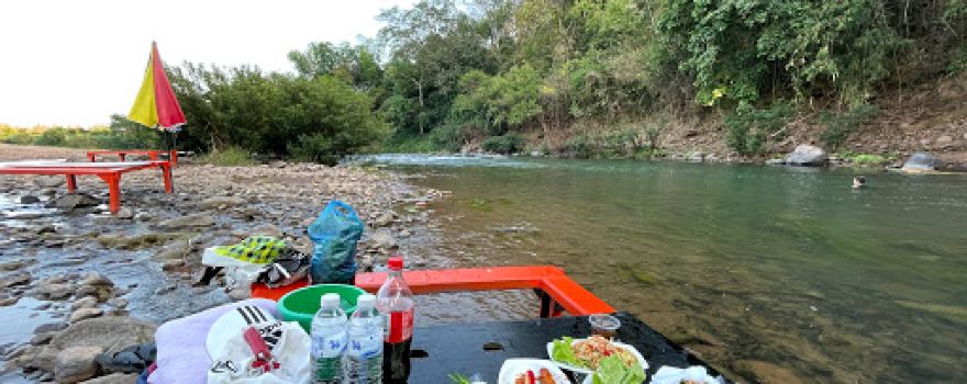 Kaeng Sama Kao Bang