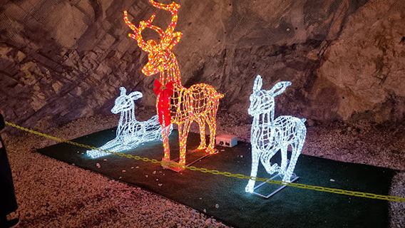 Hwarok Cave (Jade Cave)