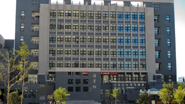 北方工業大學-圖書館