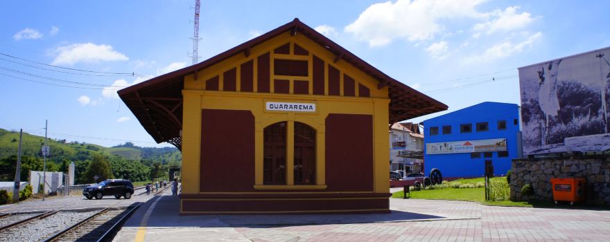 Luís Carlos Train Station
