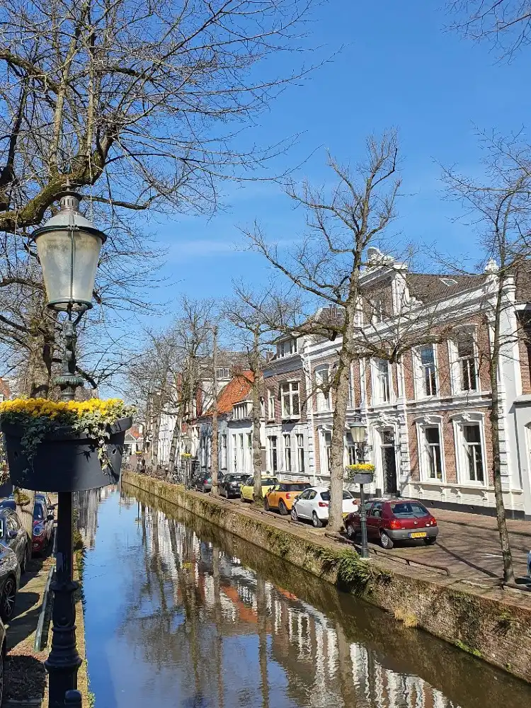 Hotels near Muurhuizen