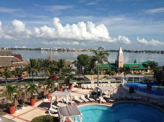 5_Cancun Convention Center