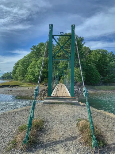 Wiggly Bridge and Steedman Woods