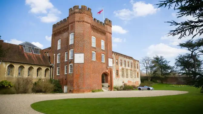 1_Farnham Castle