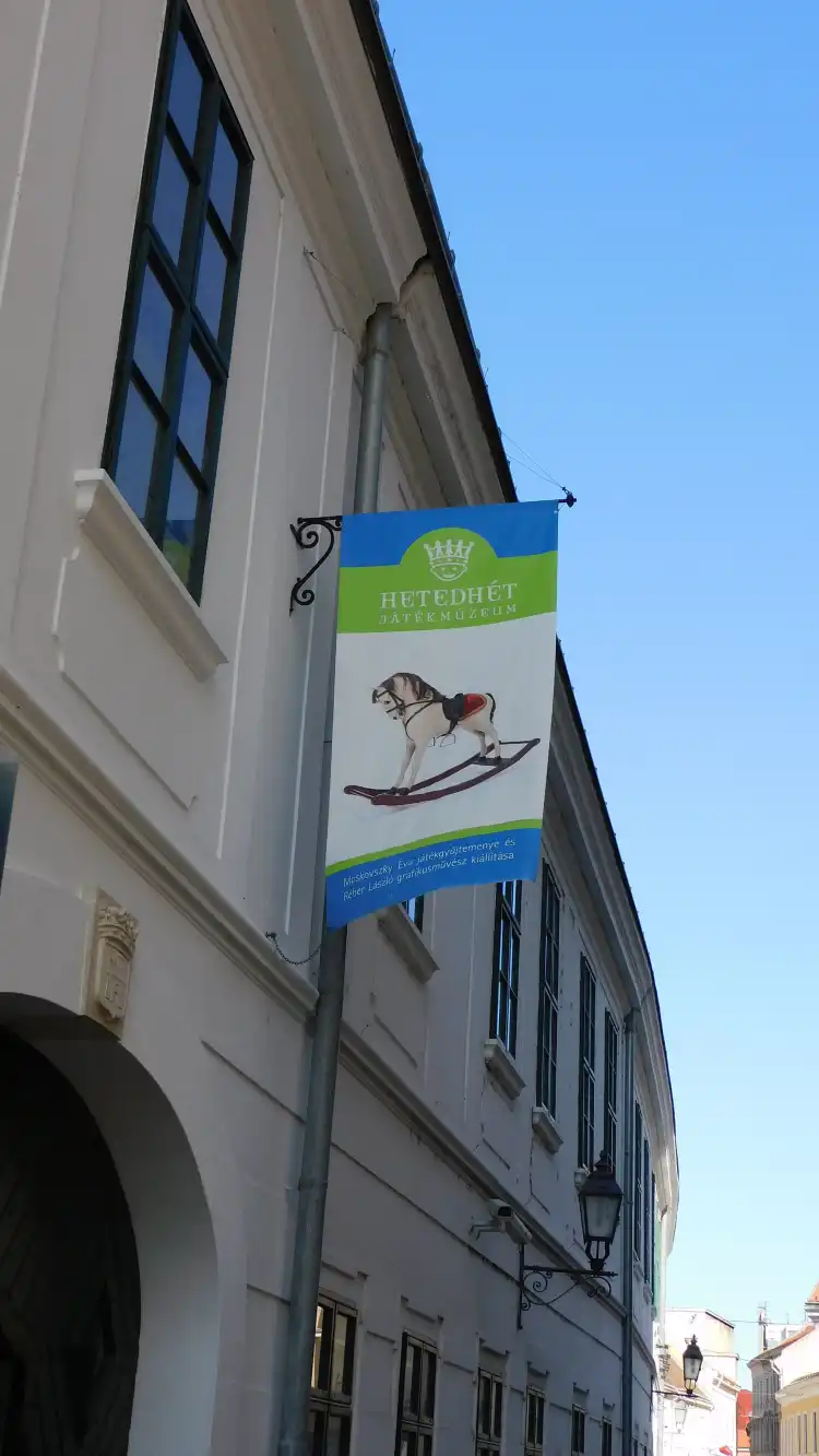 Hotels near Hetedhét Játékmúzeum