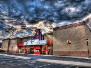 Tri-County Cineplex / Cinema Social