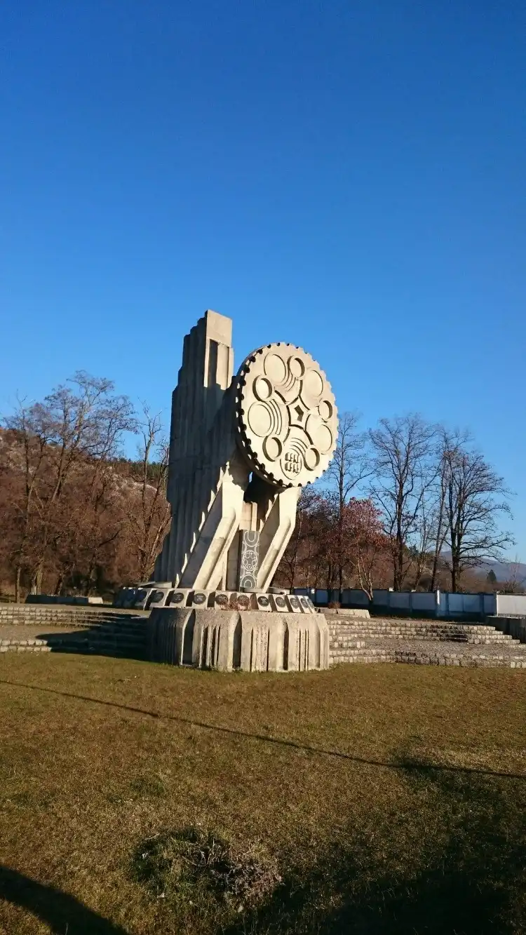 Hotels near Communist Partizan Monument
