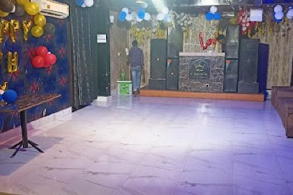 Crown cafe & restorant