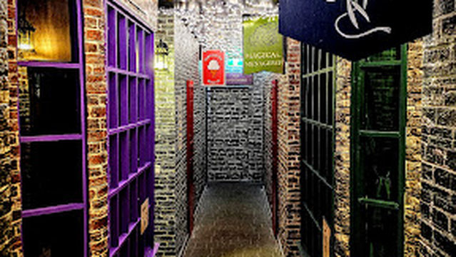 Scram Escape Rooms x Prison Island