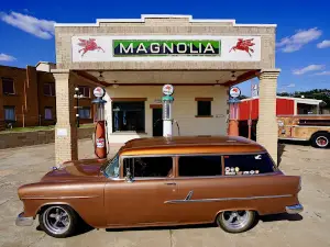 Magnolia Gas Station