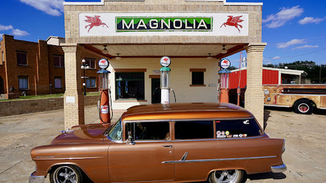 Magnolia Gas Station