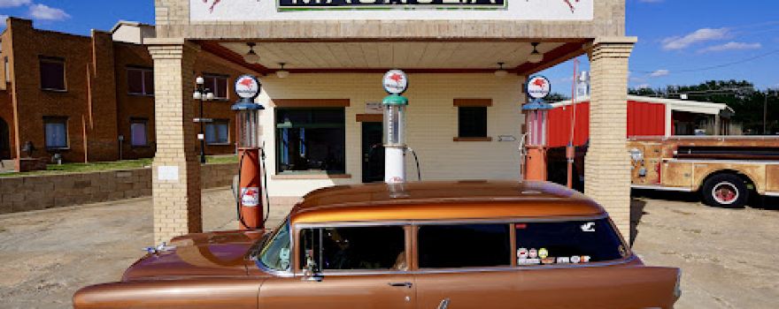 Magnolia Gas Station