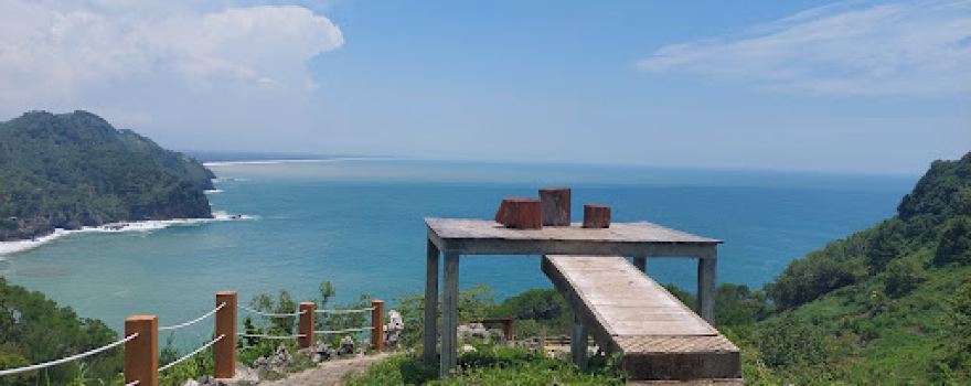 Pantai Surumanis Kebumen