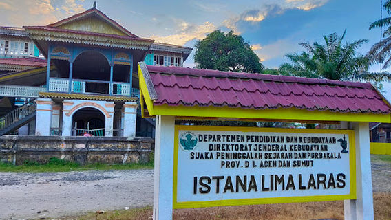 Istana Niat Lima Laras