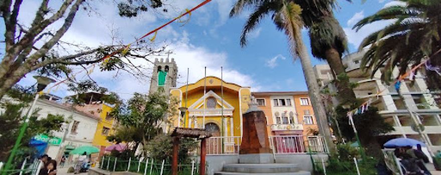 Plaza principal de Coroico