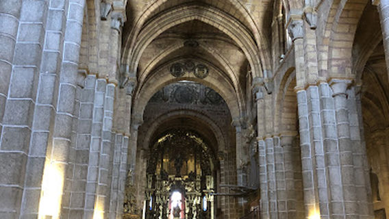Plaza del Mercado Grande, Plaza de Santa Teresa de Jesus