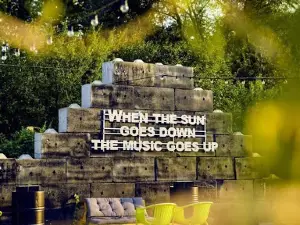 Caractere Summer Club