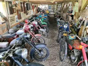 Retro motociklu un senlietu kolekcija (ar iepriekšēju pieteikšanos)