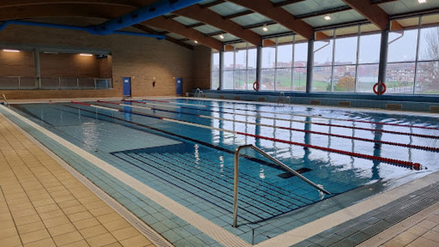 Piscina Municipal Navatejera Leon