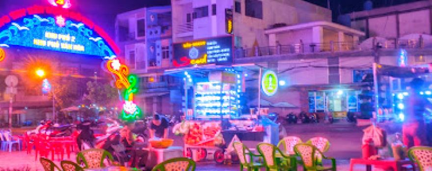 Nhà văn hóa Bến Lức