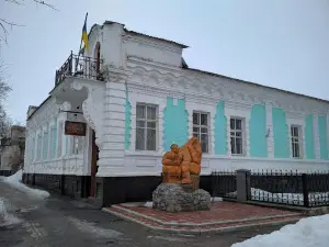 Khorolsky museum