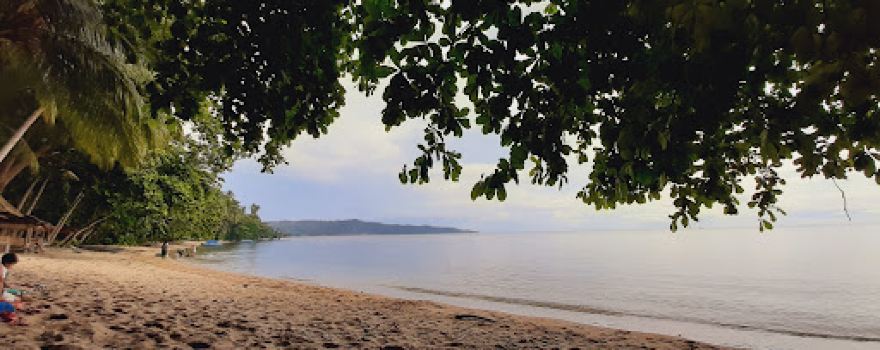 Pantai Tongko