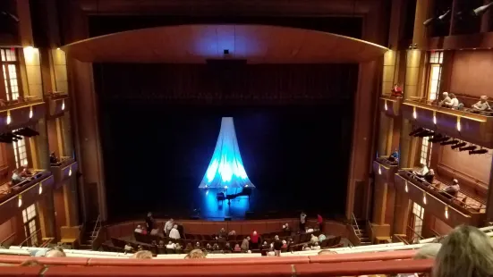 Blanche M. Touhill Performing Arts Center