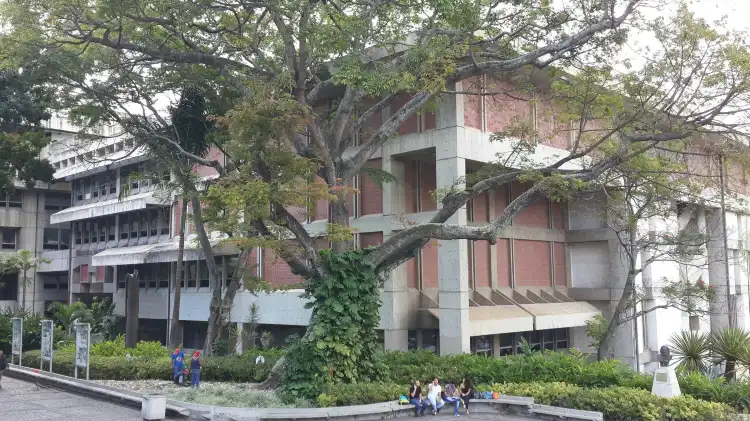 Hotels near Biblioteca Nacional de Venezuela