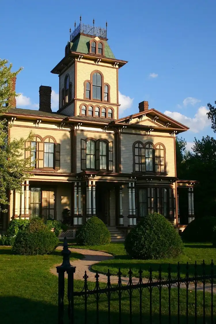 Hotels in Wheatland