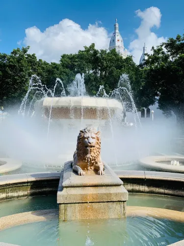 Plaza of Delights (Plaza de las Delicias)