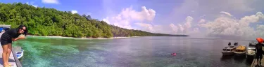 Kakaban Island