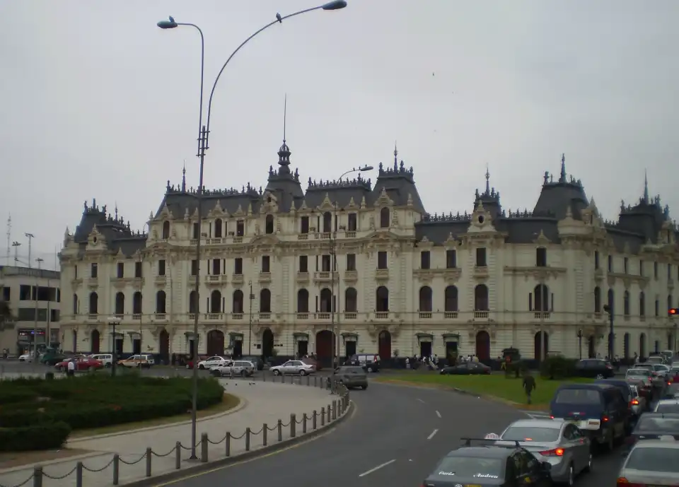5_Edificio Rimac