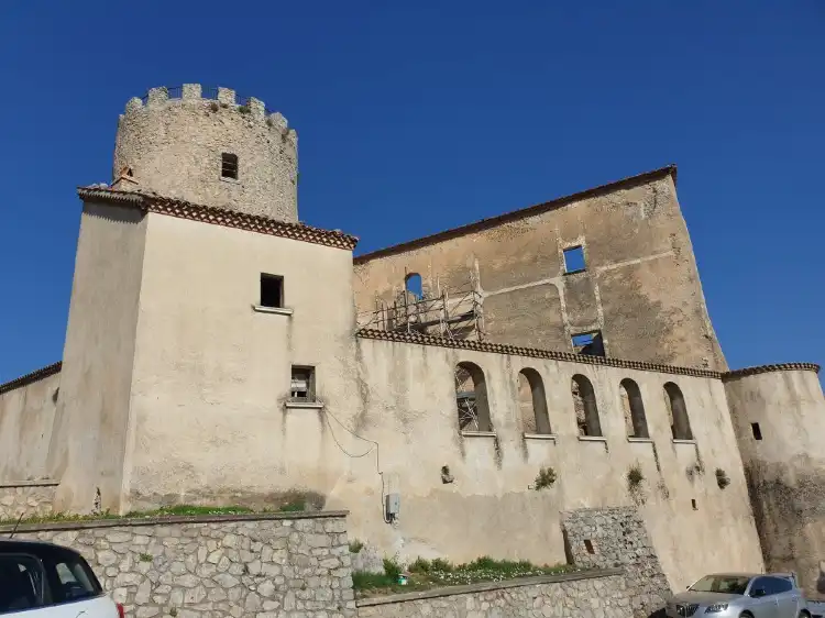 Hotels in Moliterno